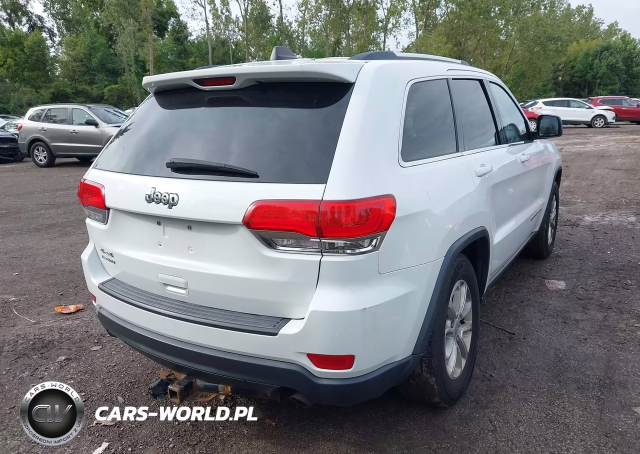 2014 Jeep Grand Cherokee Laredo VIN:1C4RJFAG1EC155245 - 4