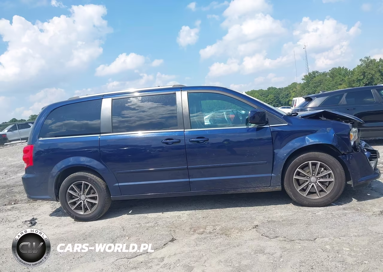 2017 Dodge Grand Caravan Sxt VIN:2C4RDGCG0HR760282 - 13