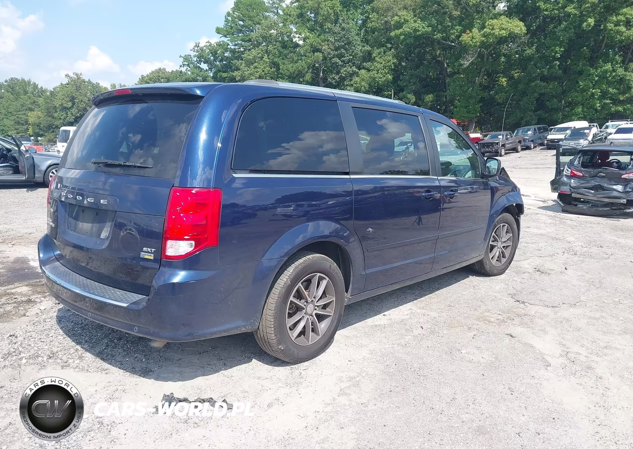 2017 Dodge Grand Caravan Sxt VIN:2C4RDGCG0HR760282 - 4