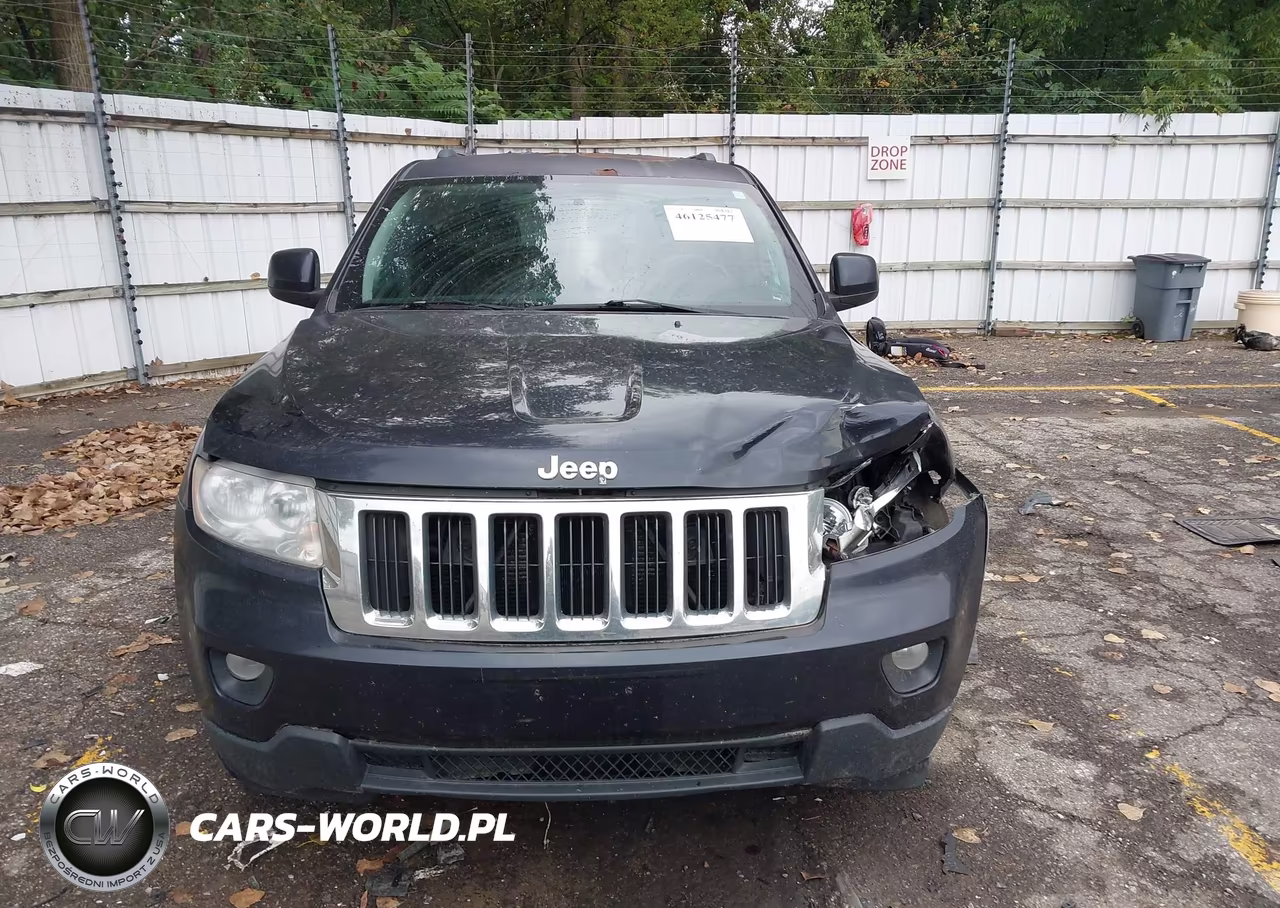 2011 Jeep Grand Cherokee Laredo VIN:1J4RR4GG4BC506157 - 12