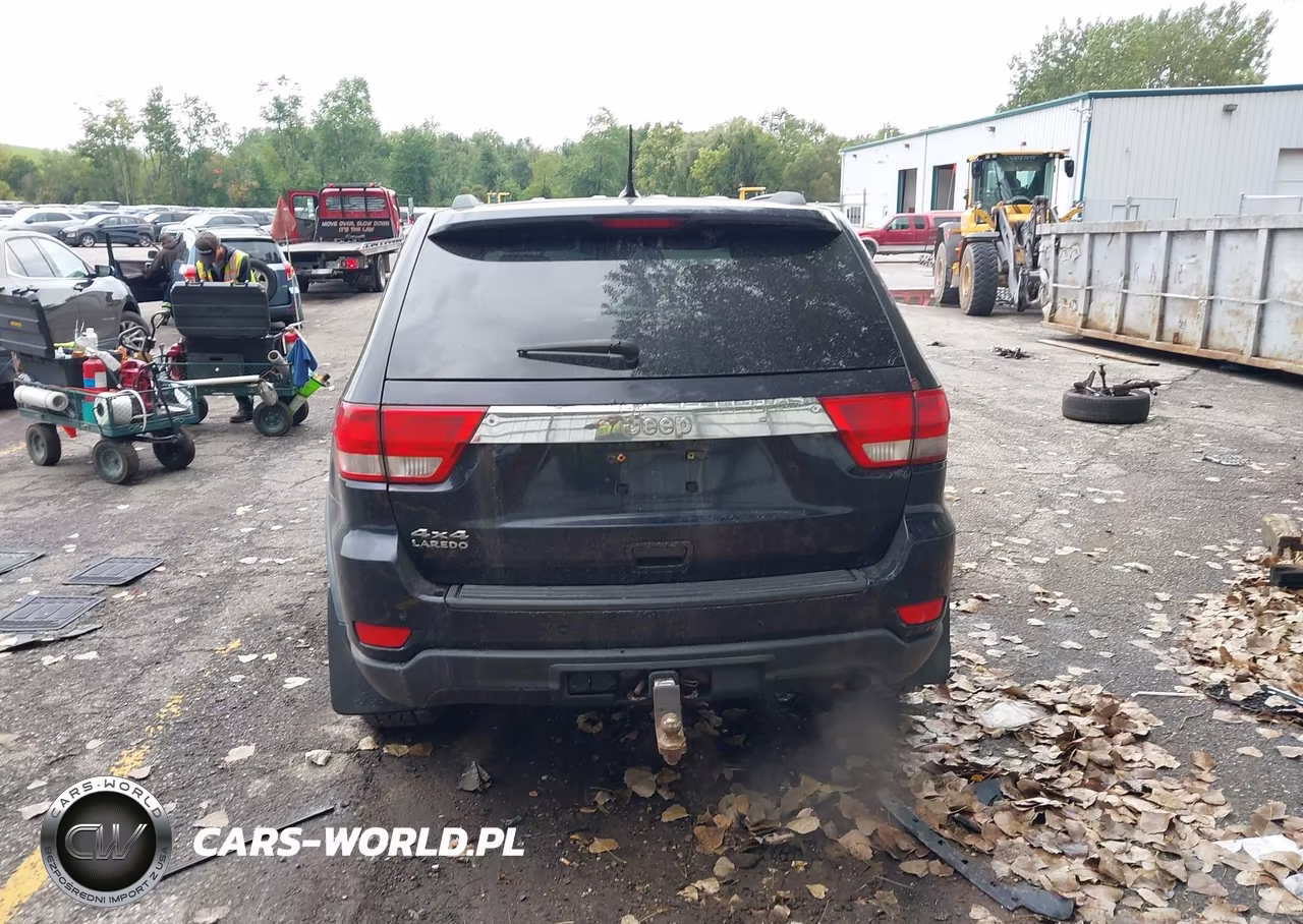 2011 Jeep Grand Cherokee Laredo VIN:1J4RR4GG4BC506157 - 16