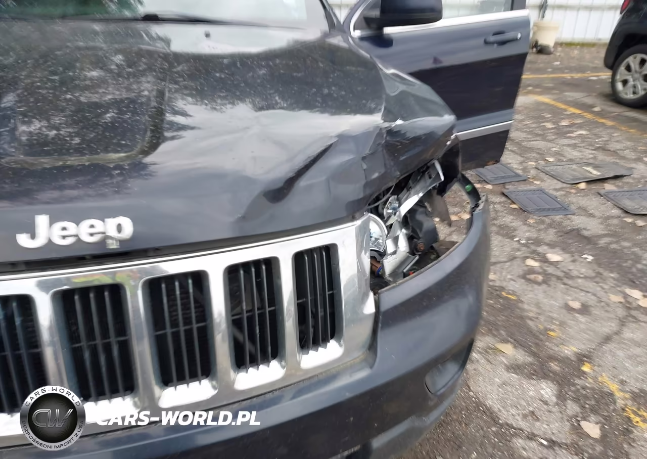 2011 Jeep Grand Cherokee Laredo VIN:1J4RR4GG4BC506157 - 6