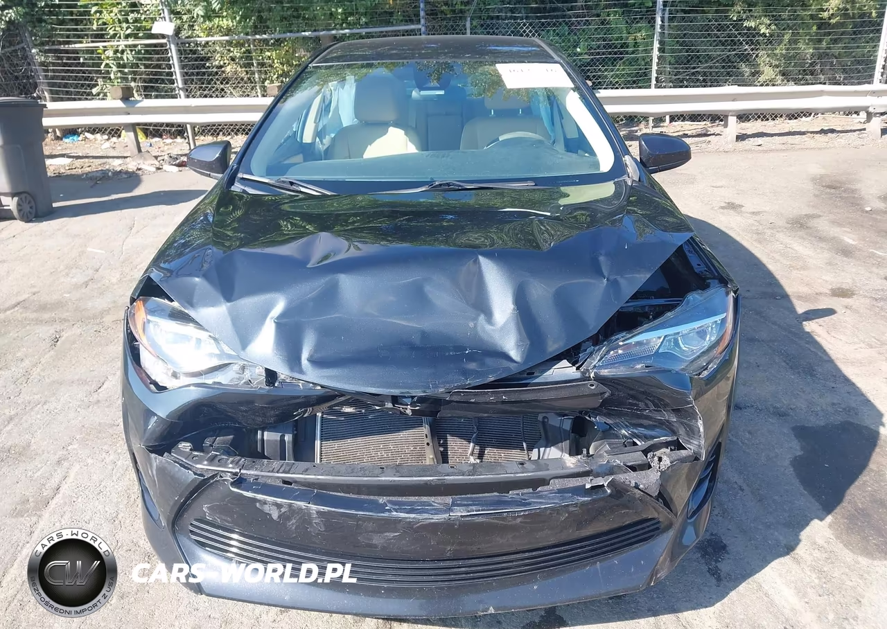 2018 Toyota Corolla Le VIN:2T1BURHE8JC108391 - 12