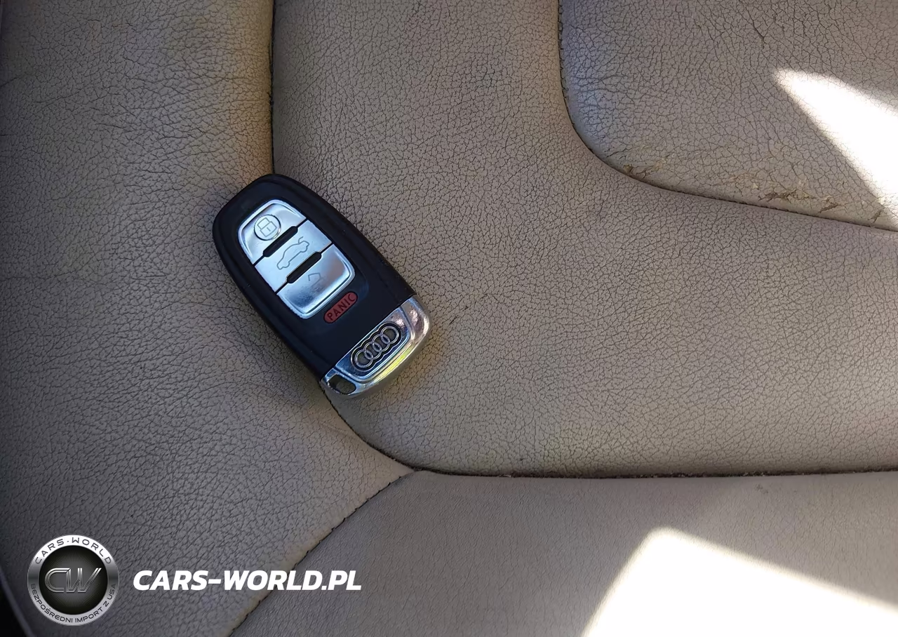 2010 Audi A5 2.0T-2.0T Premium VIN:WAULFBFR0AA030914 - 11