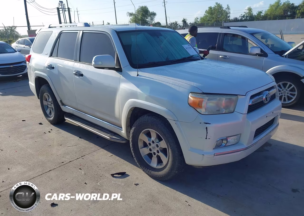 2013 Toyota 4Runner Sr5 – zdjęcie 1 z 16