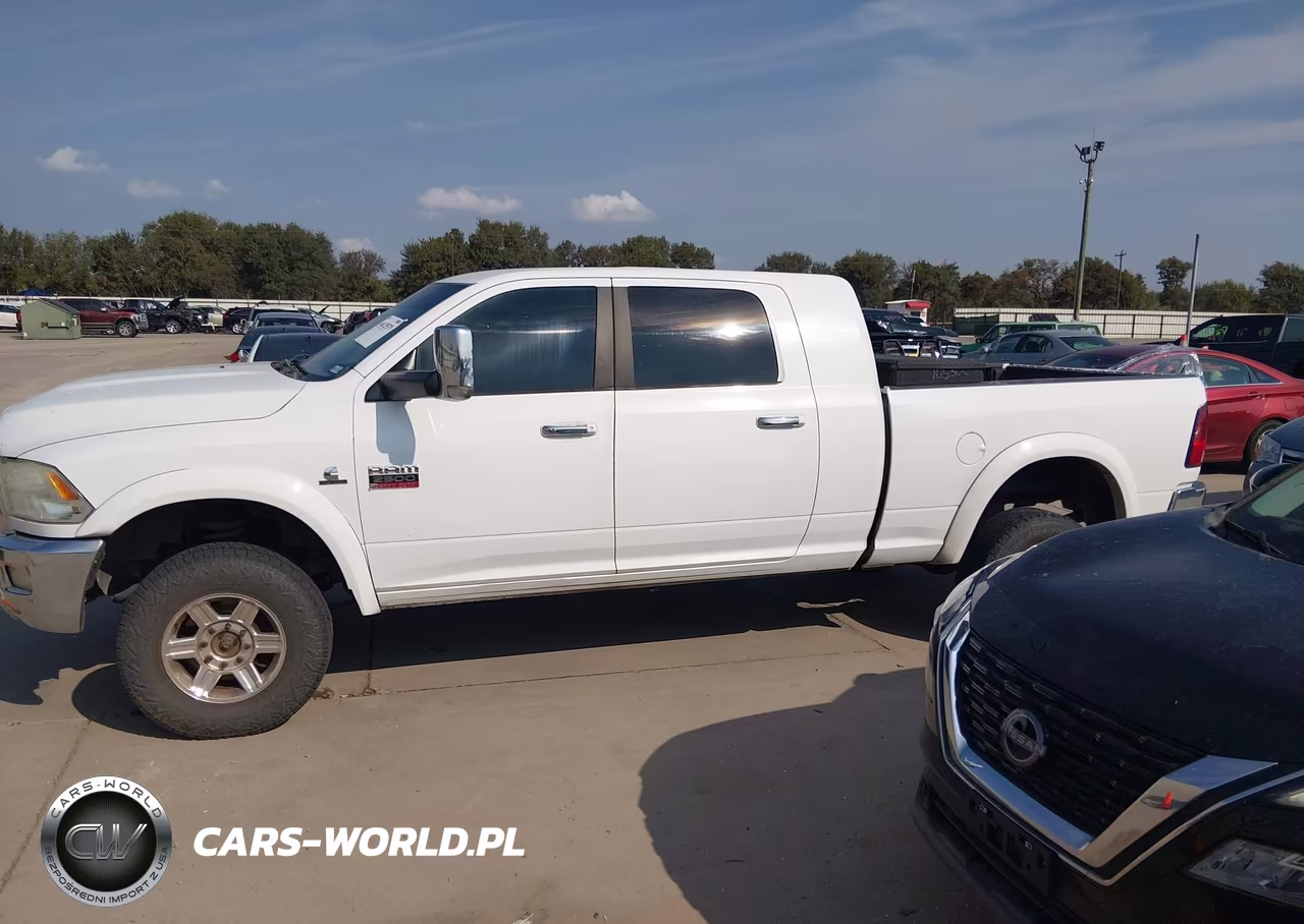 2011 Ram Ram 2500 Laramie VIN:3D7UT2HL4BG522184 - 14