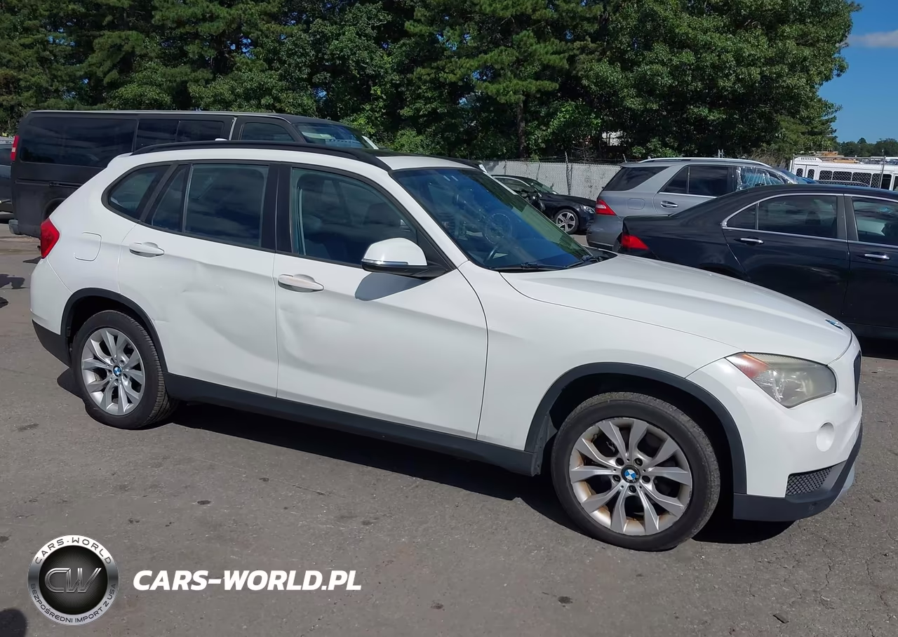 2014 BMW X1 xDrive28I VIN:WBAVL1C53EVY23880 - 13