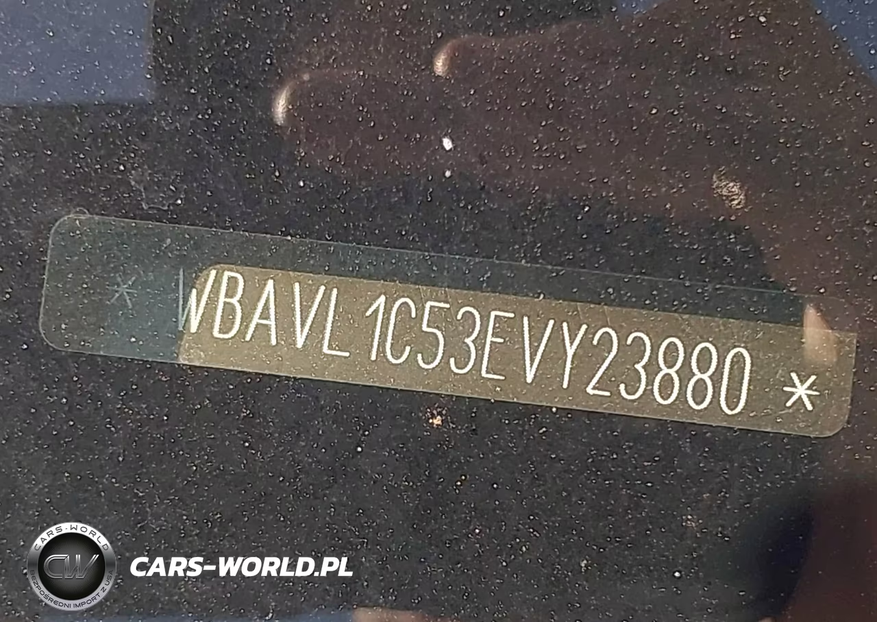 2014 BMW X1 xDrive28I VIN:WBAVL1C53EVY23880 - 17