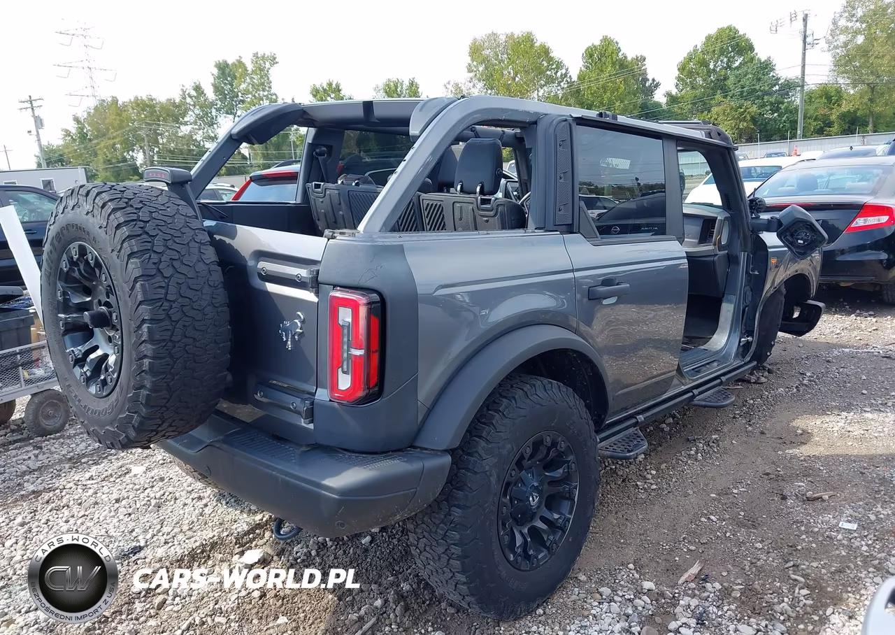 2022 Ford Bronco Badlands VIN:1FMEE5DH6NLB88917 - 4