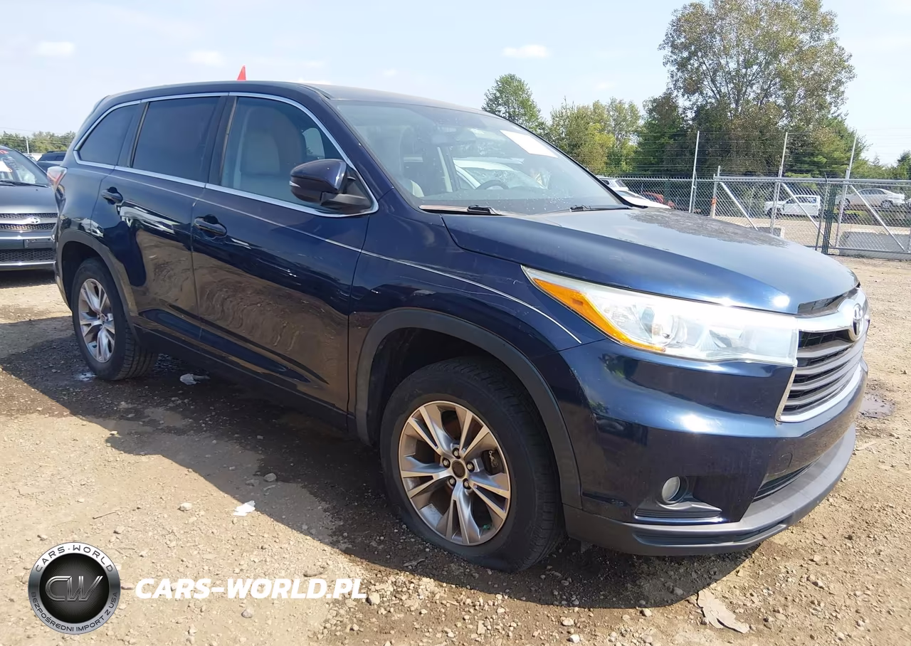 2016 Toyota Highlander Le Plus V6 – zdjęcie 1 z 16