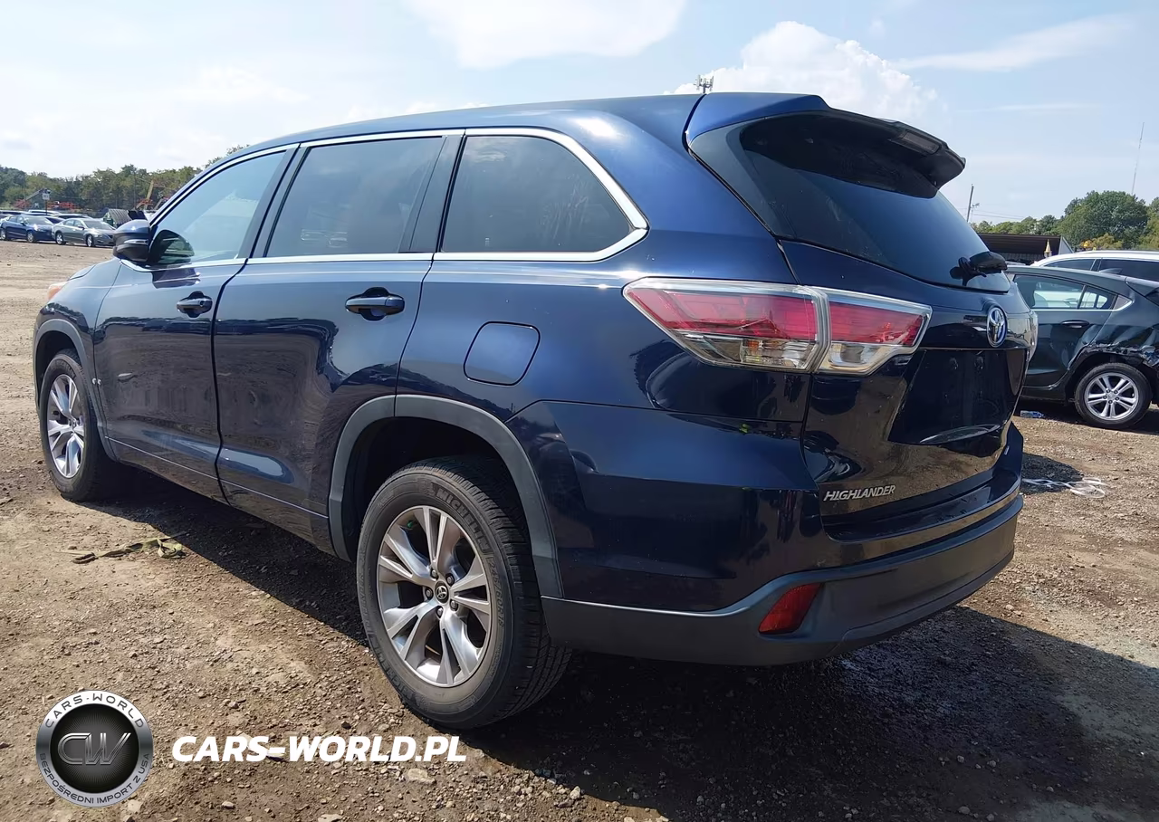 2016 Toyota Highlander Le Plus V6 VIN:5TDZKRFH6GS182748 - 3