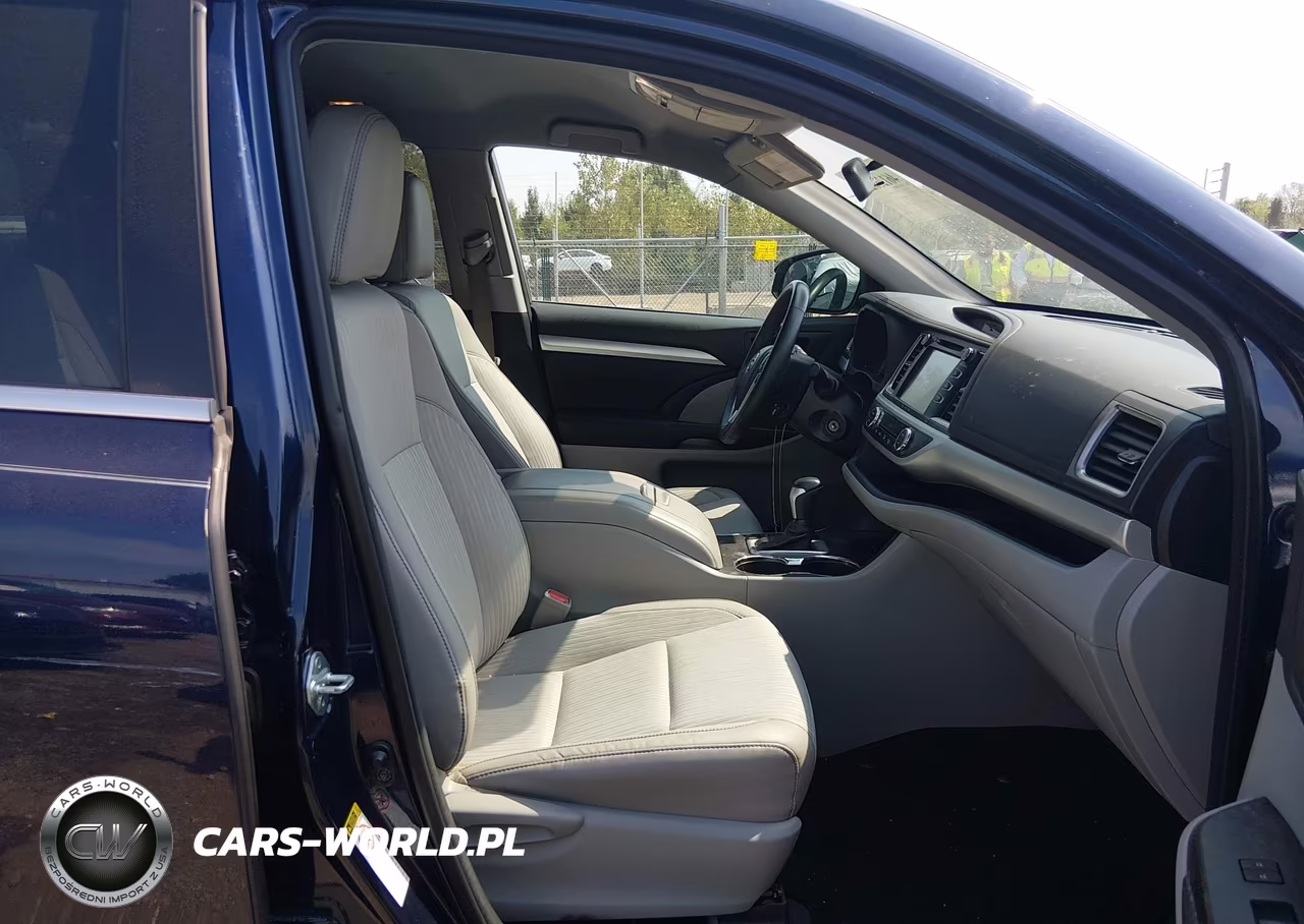 2016 Toyota Highlander Le Plus V6 VIN:5TDZKRFH6GS182748 - 5