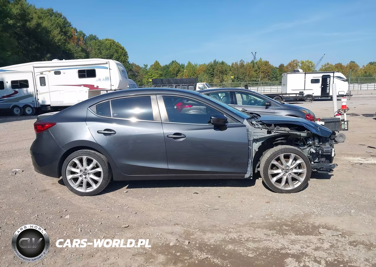 2015 Mazda Mazda3 S Touring VIN:JM1BM1V32F1263566 - 13