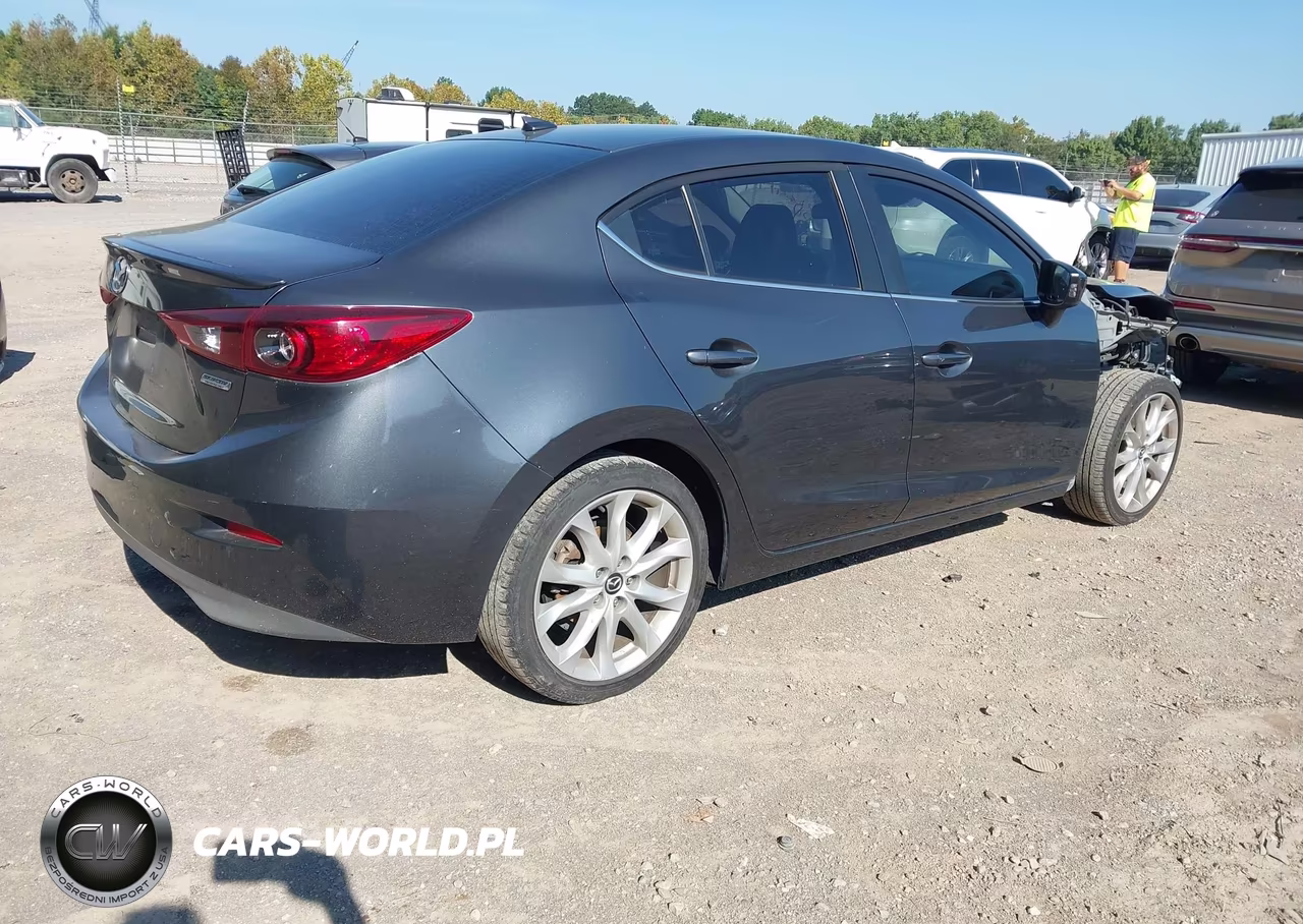 2015 Mazda Mazda3 S Touring VIN:JM1BM1V32F1263566 - 4