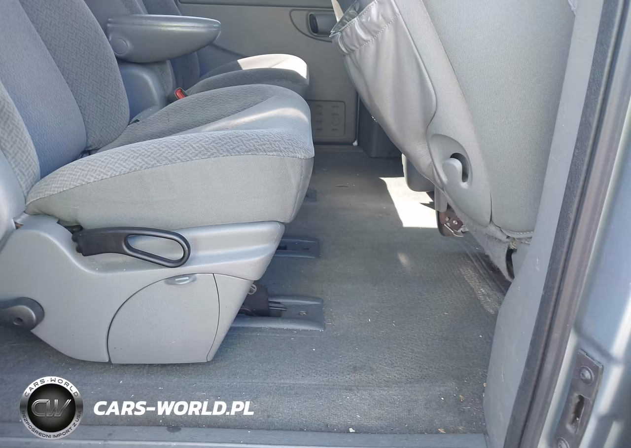 2006 Dodge Caravan Sxt VIN:1D4GP45R66B582890 - 8