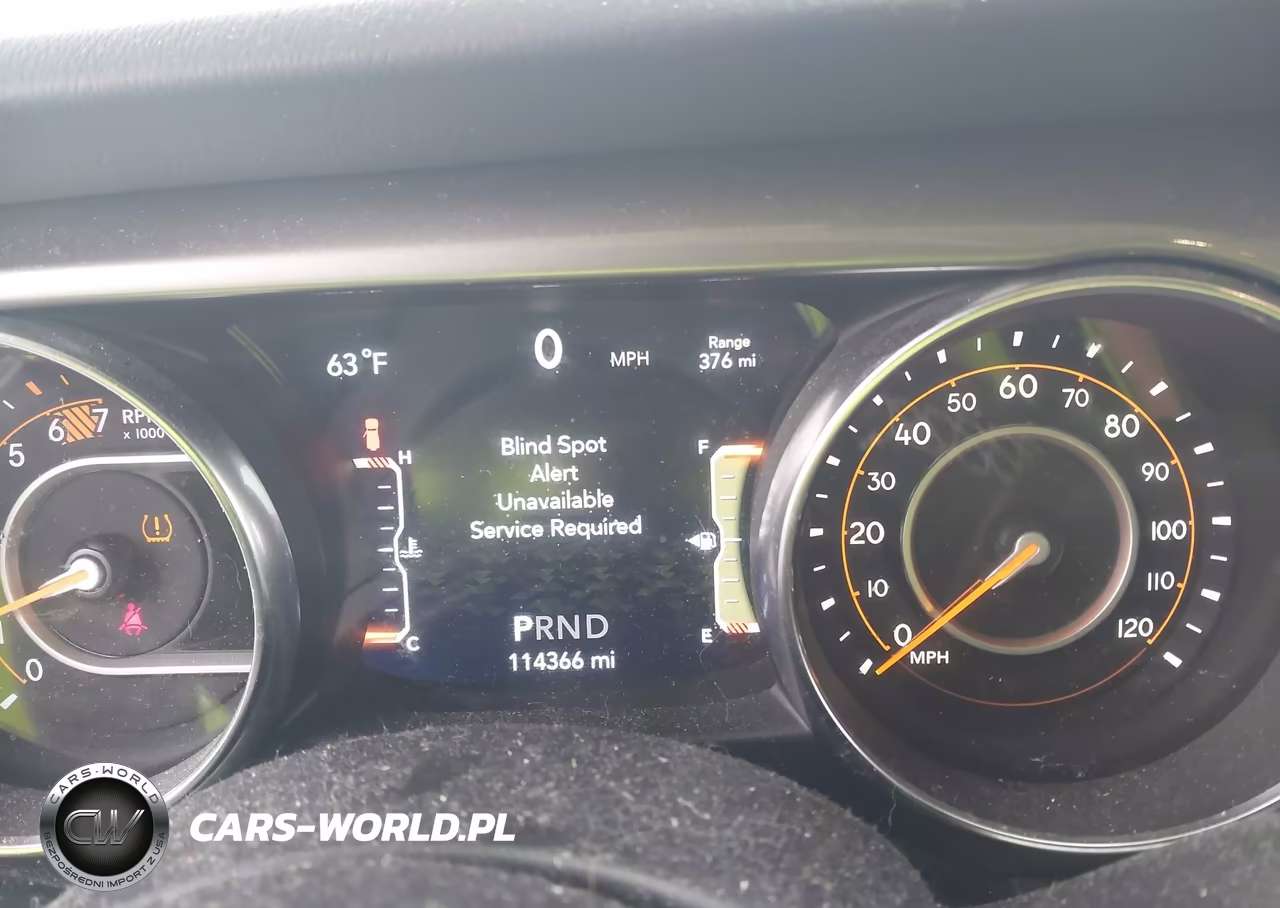 2019 Jeep Wrangler Unlimited Sahara 4X4 VIN:1C4HJXEN6KW614676 - 7