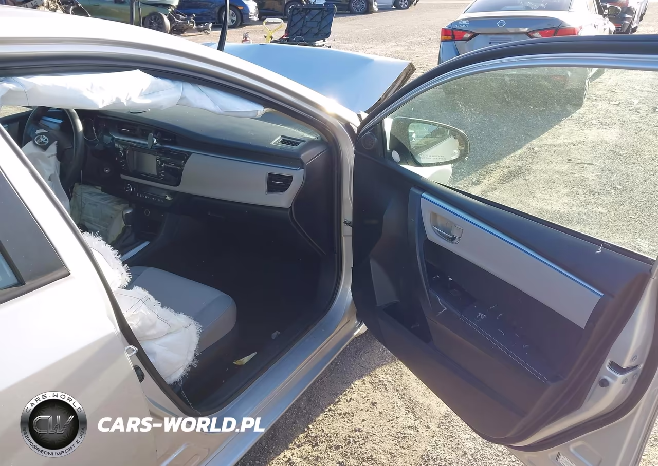 2015 Toyota Corolla Le VIN:2T1BURHE0FC414377 - 5