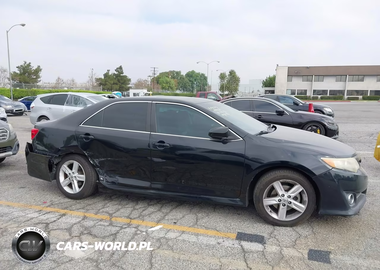 2013 Toyota Camry Se VIN:4T1BF1FKXDU268179 - 13