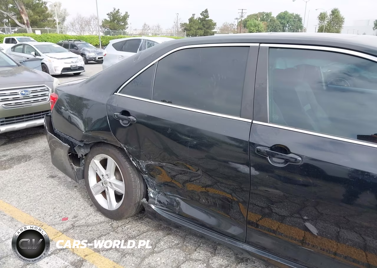 2013 Toyota Camry Se VIN:4T1BF1FKXDU268179 - 18