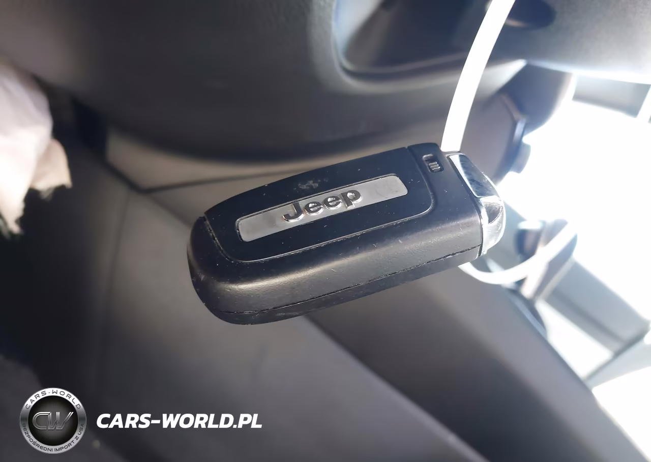 2023 Jeep Compass Limited 4X4 VIN:3C4NJDCN1PT536177 - 11