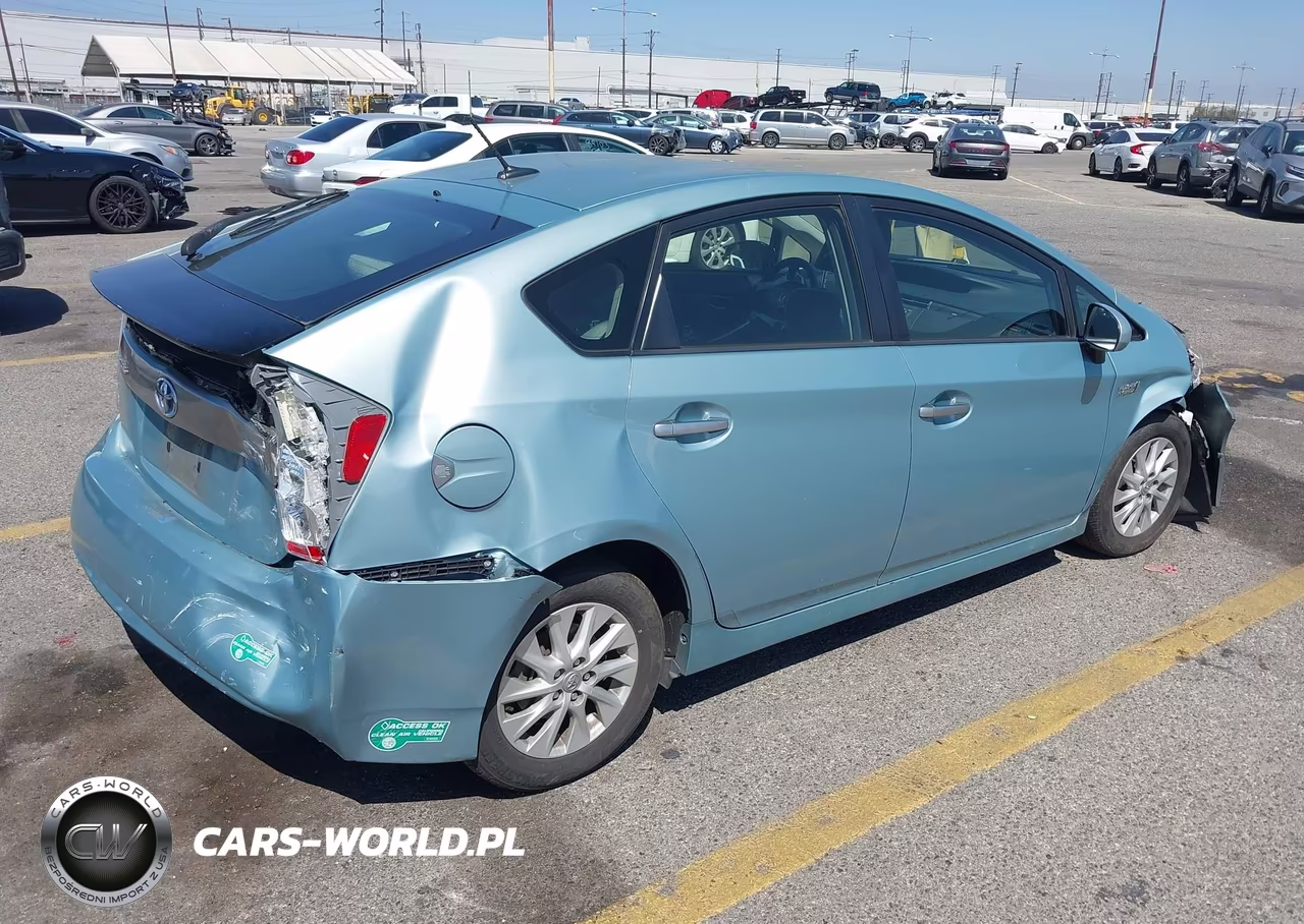 2014 Toyota Prius Plug-In VIN:JTDKN3DP0E3052432 - 4