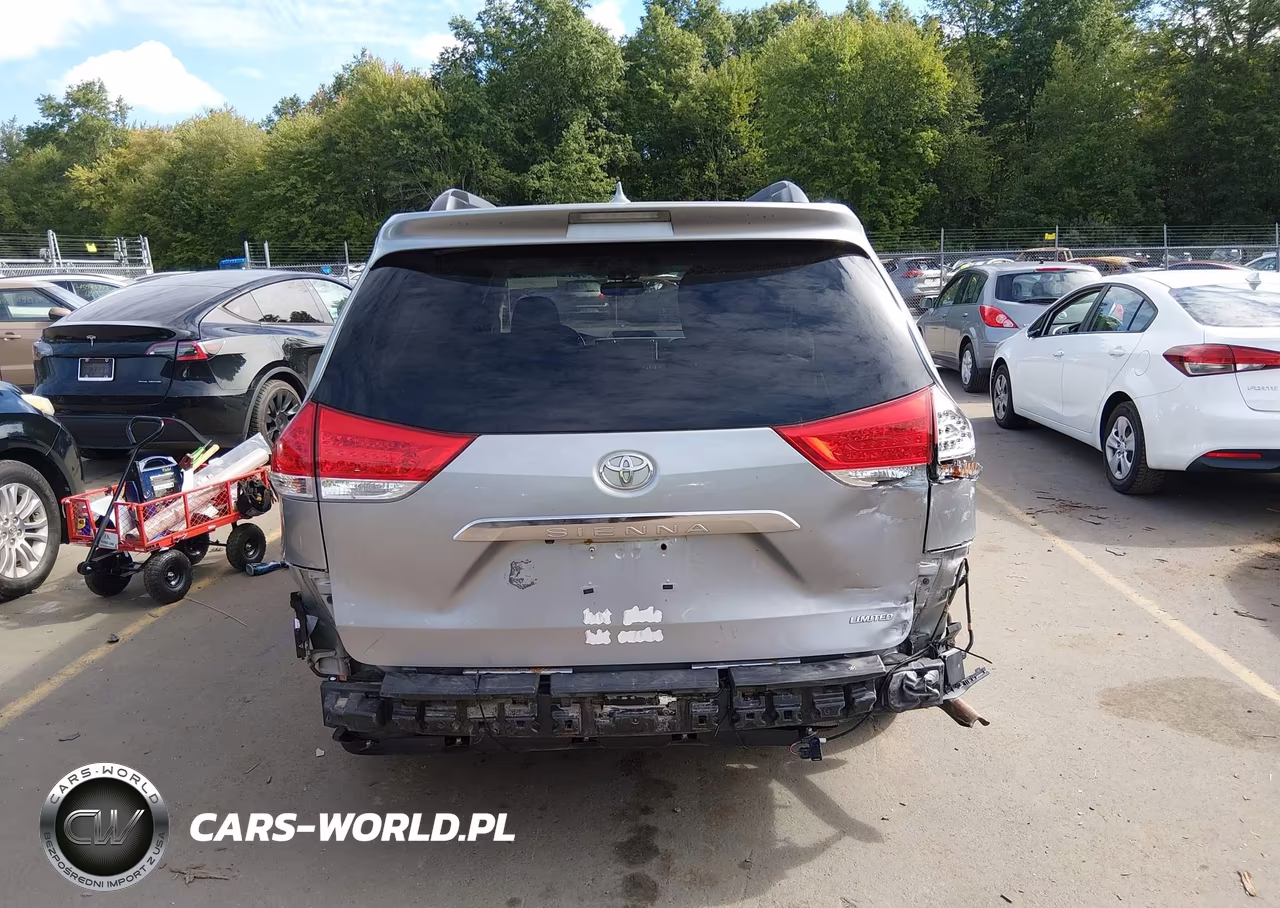 2014 Toyota Sienna Limited V6 7 Passenger VIN:5TDYK3DC7ES501698 - 17