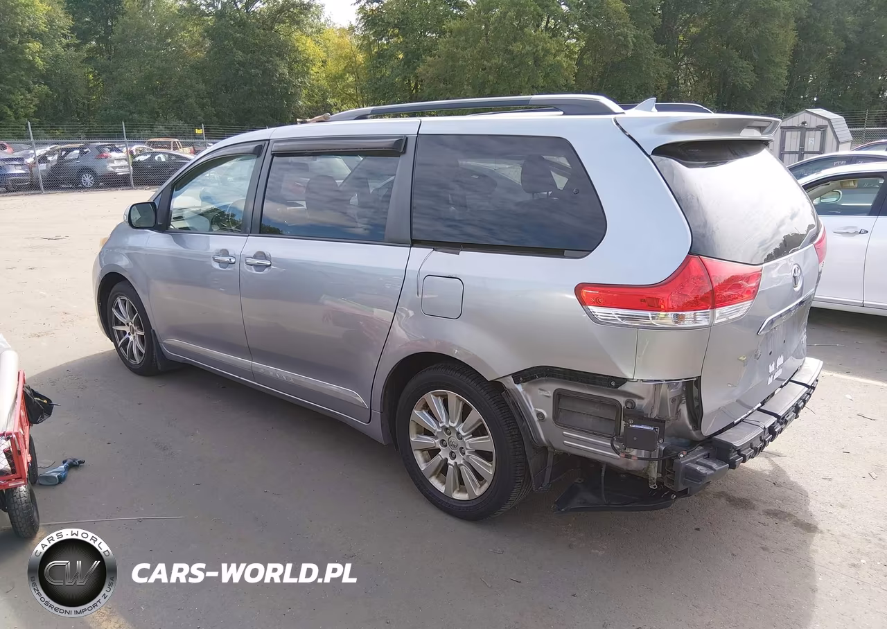2014 Toyota Sienna Limited V6 7 Passenger VIN:5TDYK3DC7ES501698 - 3
