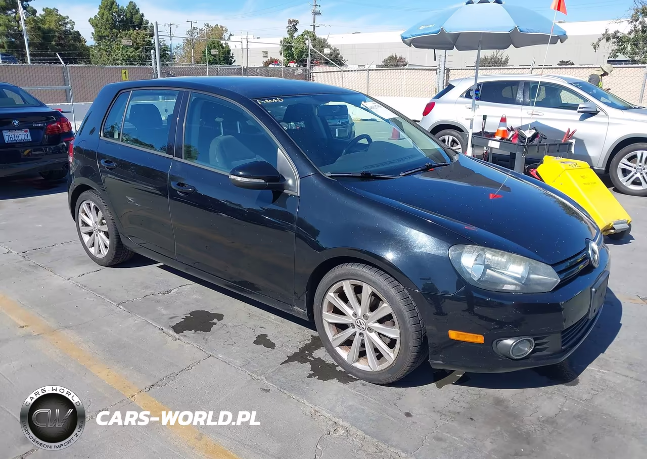 2012 Volkswagen Golf Tdi 4-Door – zdjęcie 1 z 11