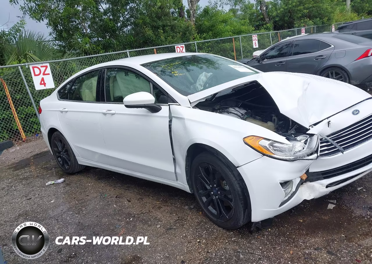 2020 Ford Fusion Se