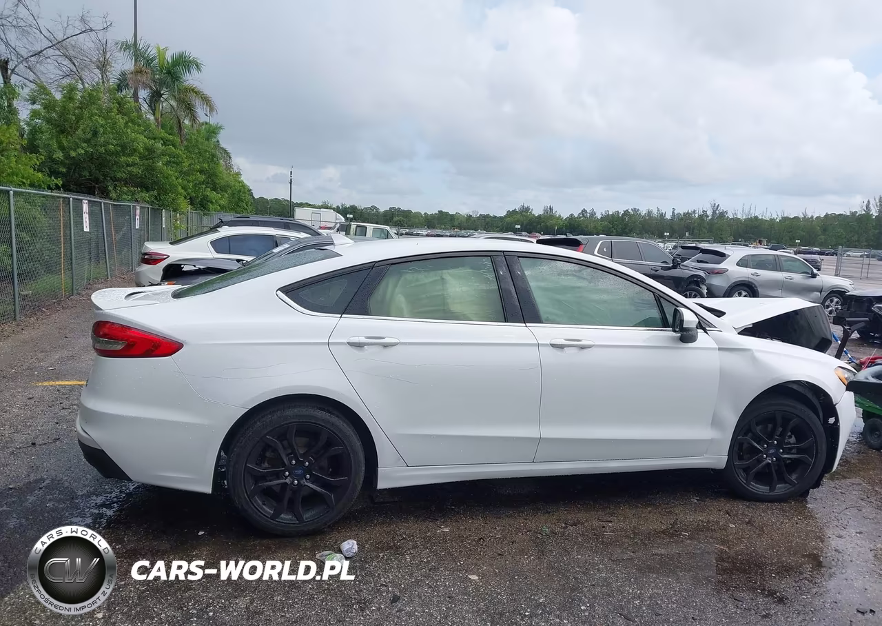 2020 Ford Fusion Se VIN:3FA6P0HD8LR253834 - 12