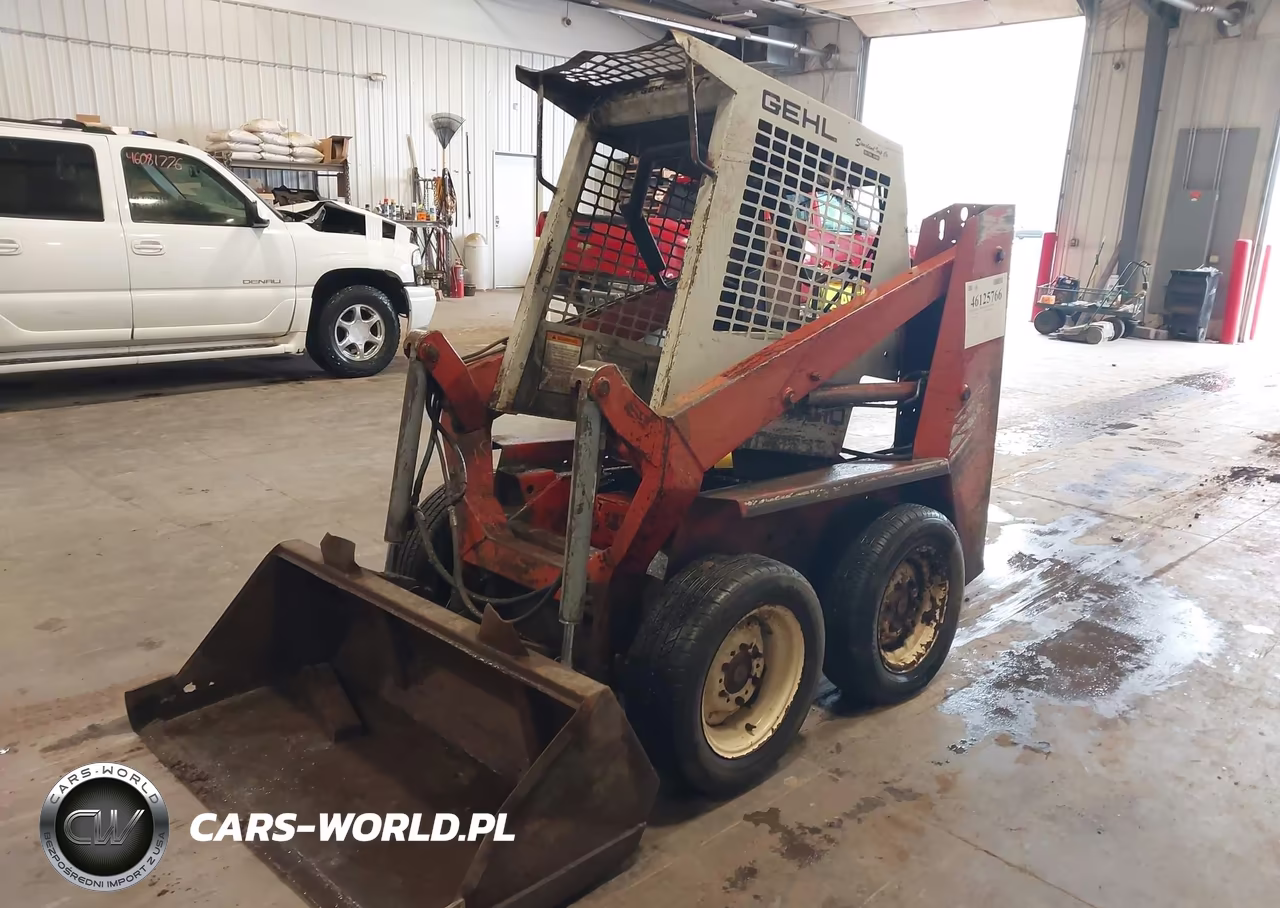 1992 Gehl 3310 Skid Loader VIN:000000000000000NA - 2