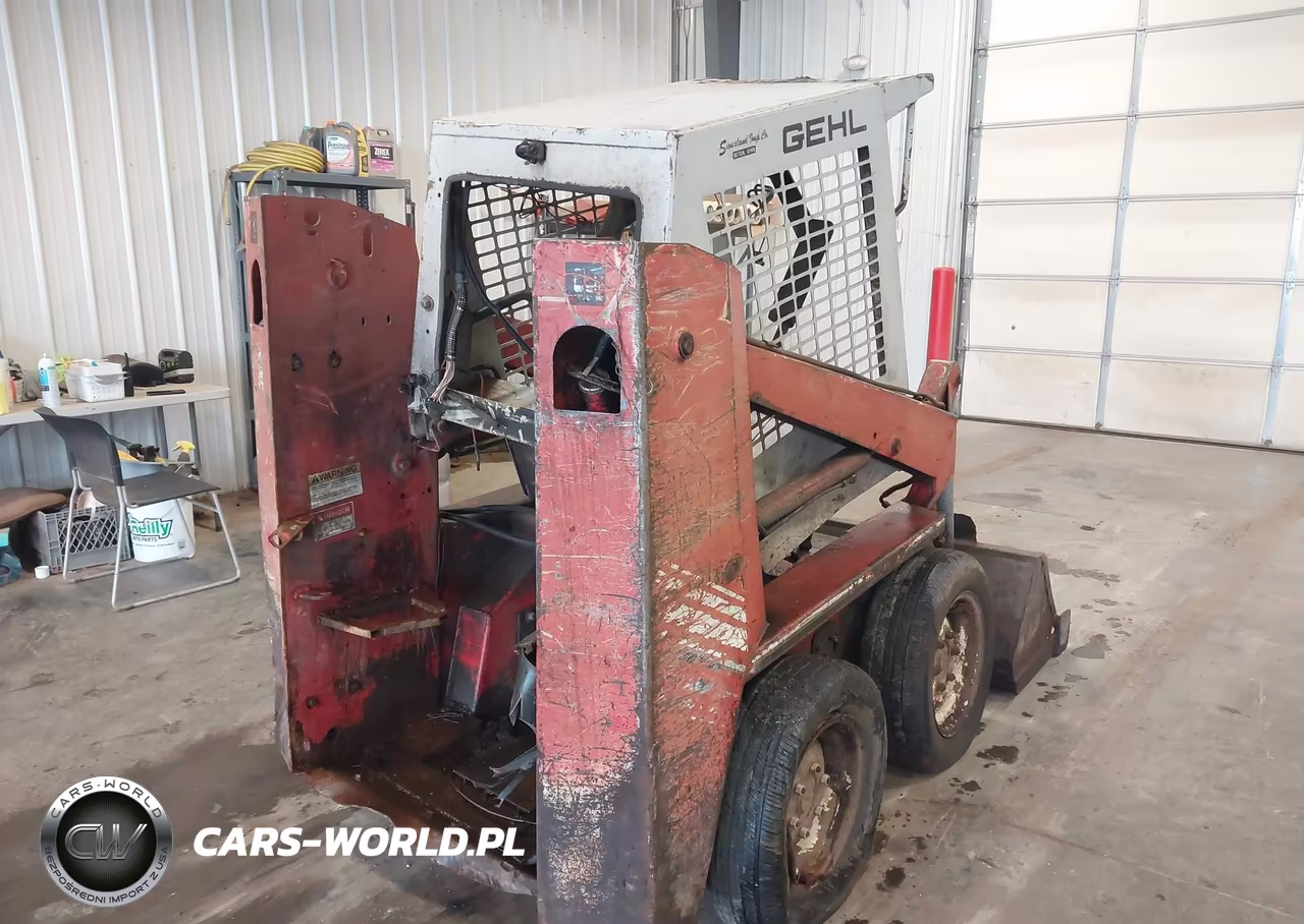 1992 Gehl 3310 Skid Loader VIN:000000000000000NA - 4