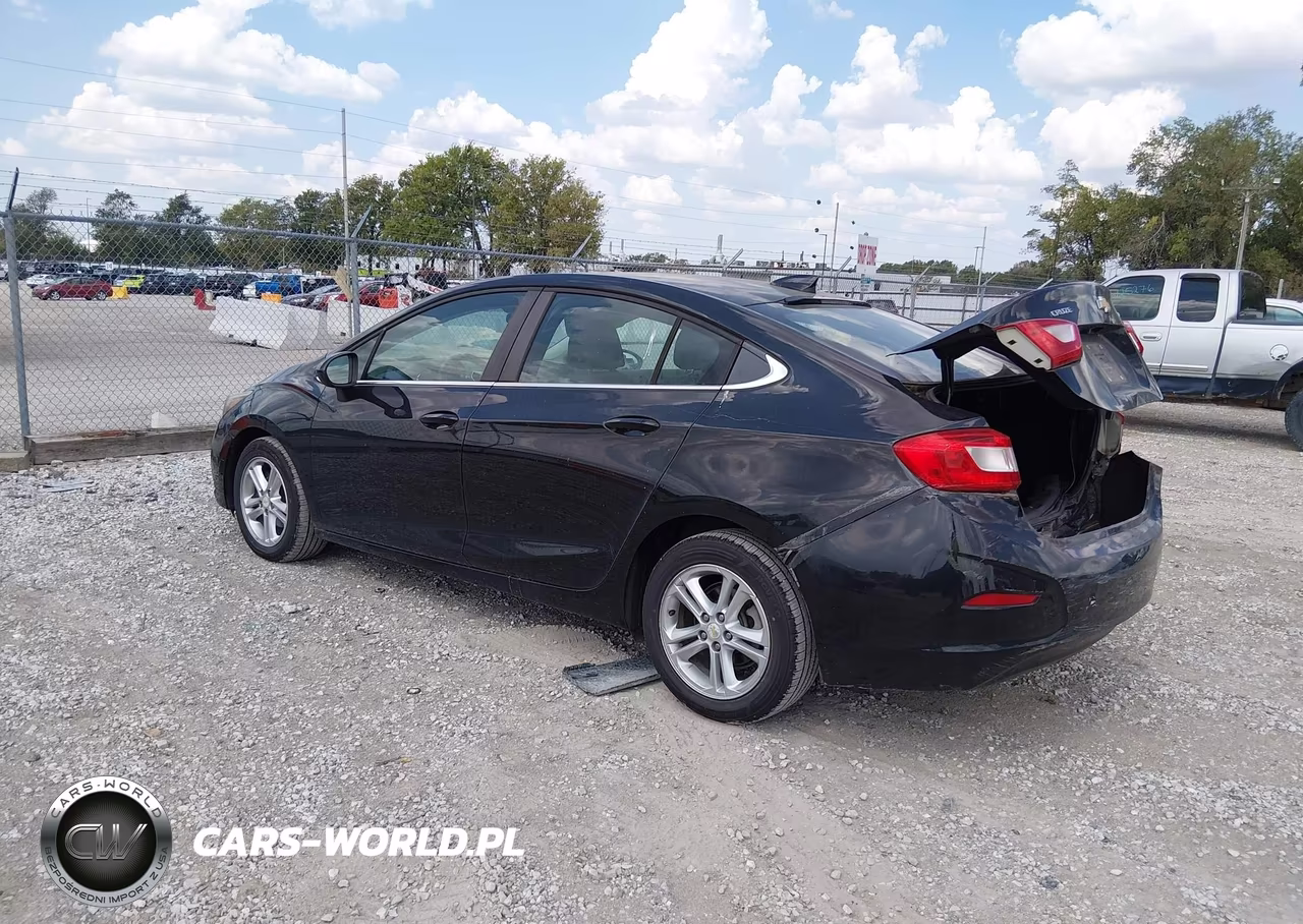 2017 Chevrolet Cruze Lt Auto VIN:1G1BE5SM9H7102481 - 3