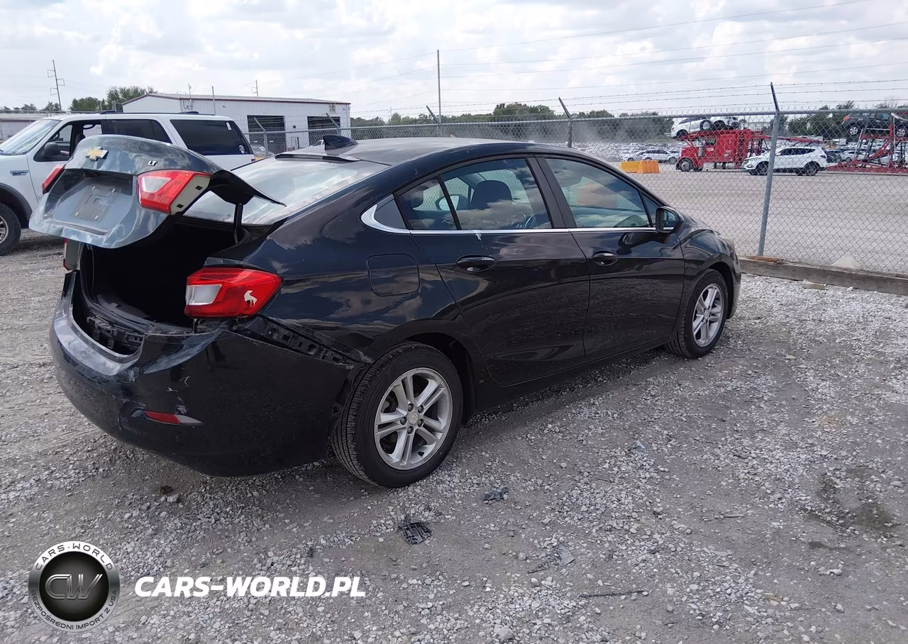 2017 Chevrolet Cruze Lt Auto VIN:1G1BE5SM9H7102481 - 4