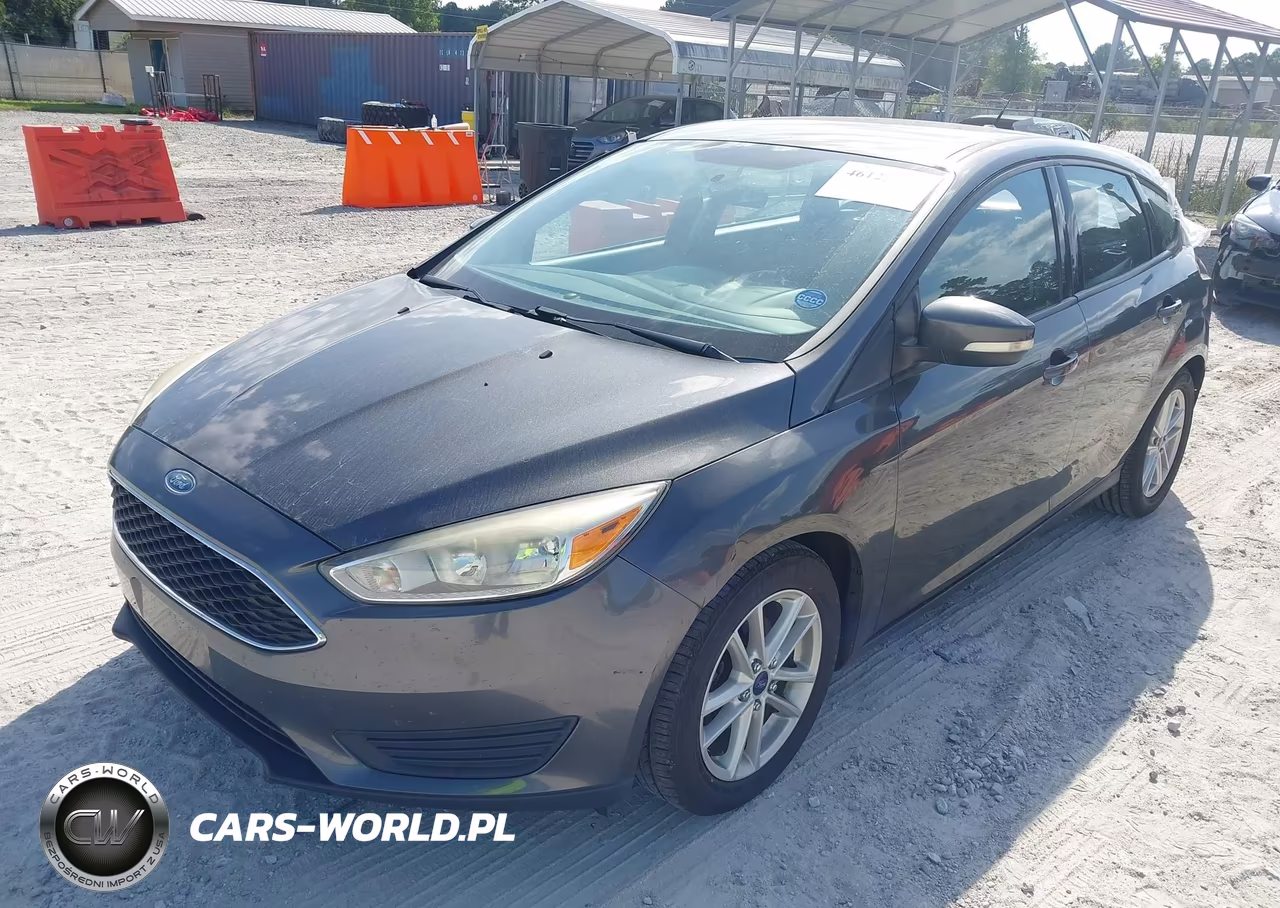 2015 Ford Focus Se VIN:1FADP3K21FL241995 - 2