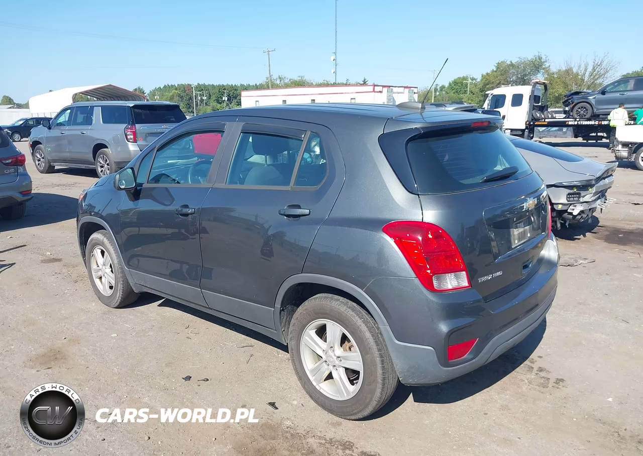 2019 Chevrolet Trax Ls VIN:3GNCJNSB4KL368023 - 3