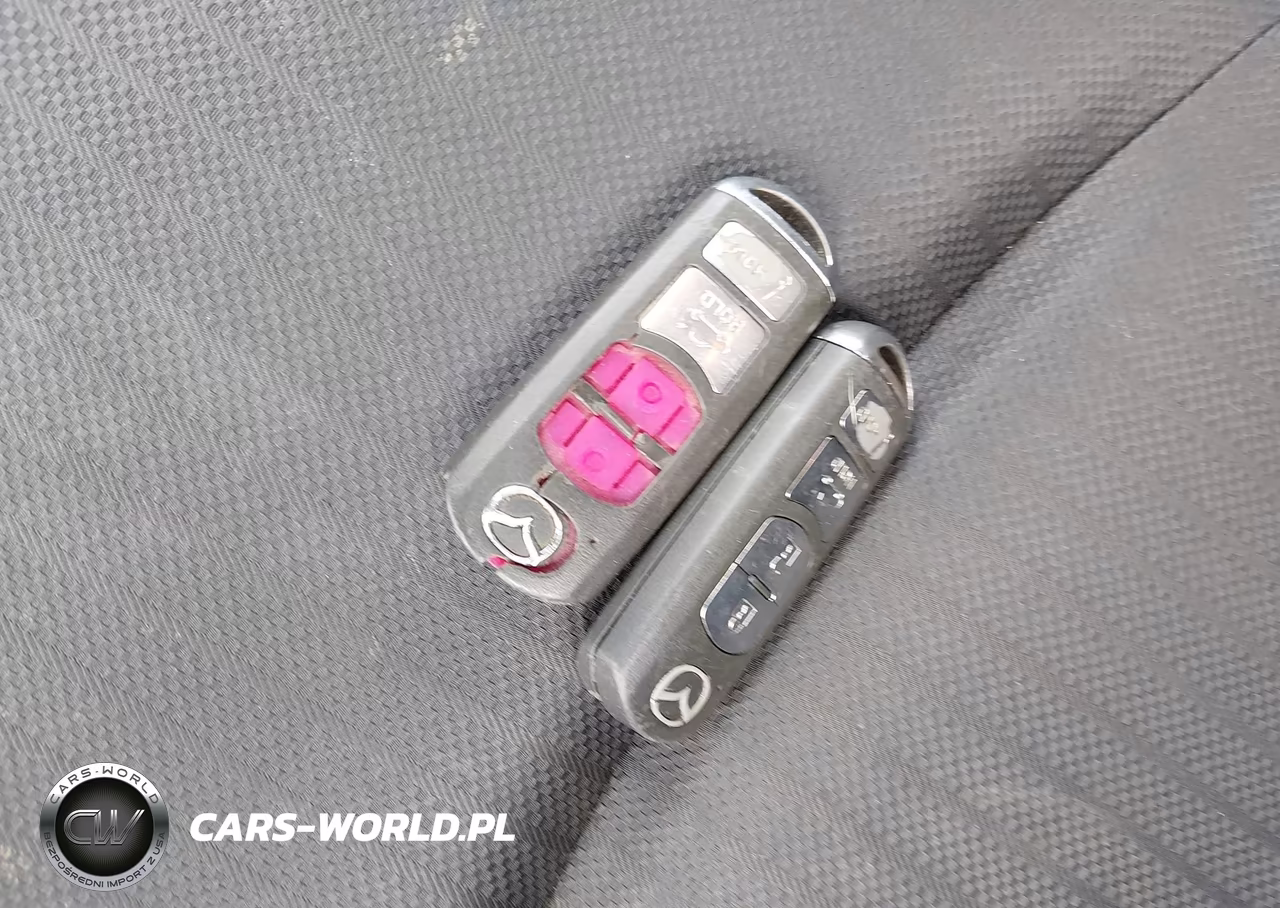 2015 Mazda Mazda3 I Sport VIN:JM1BM1U75F1258589 - 11