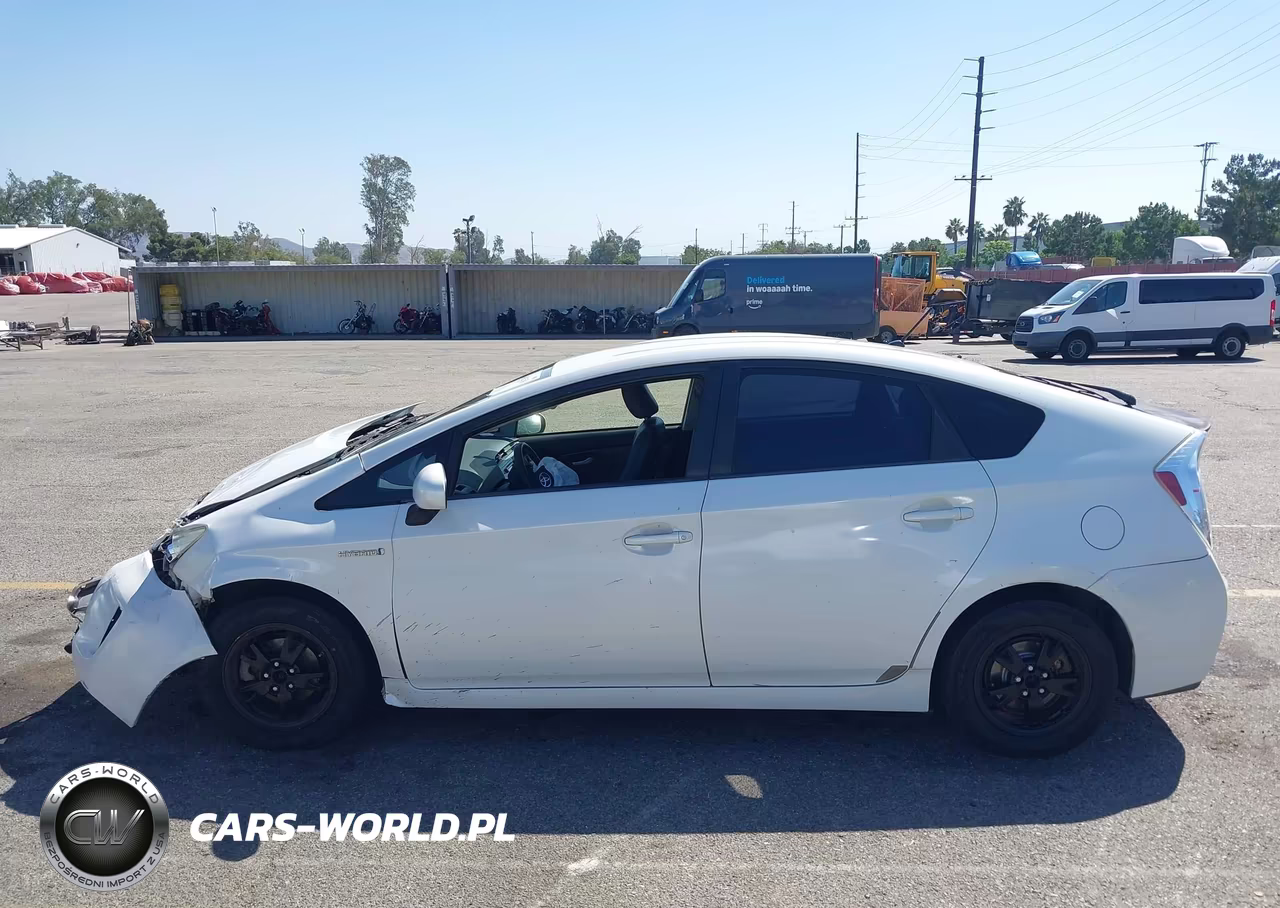 2012 Toyota Prius Two VIN:JTDKN3DU9C5489420 - 15