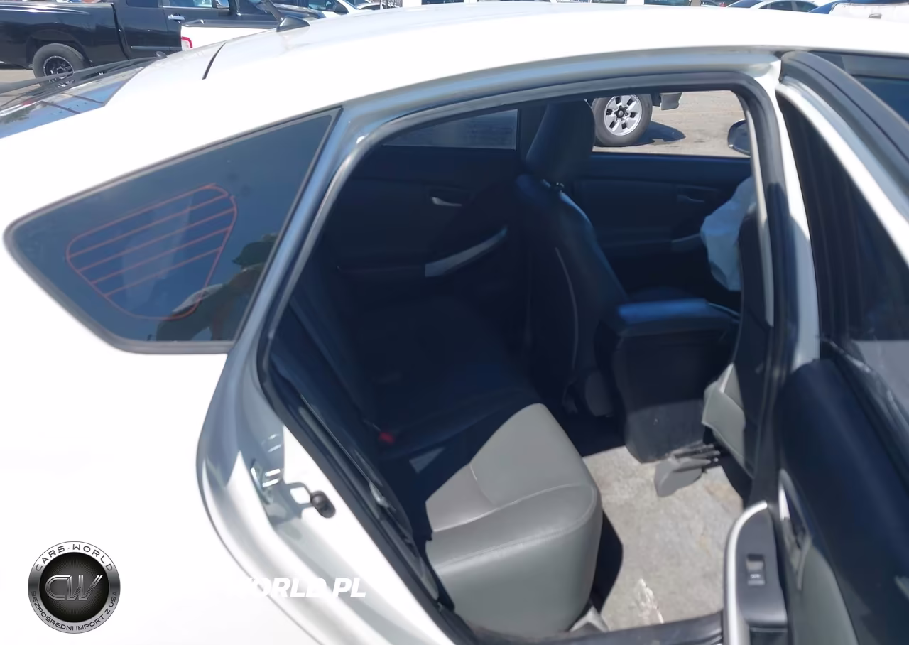 2012 Toyota Prius Two VIN:JTDKN3DU9C5489420 - 8