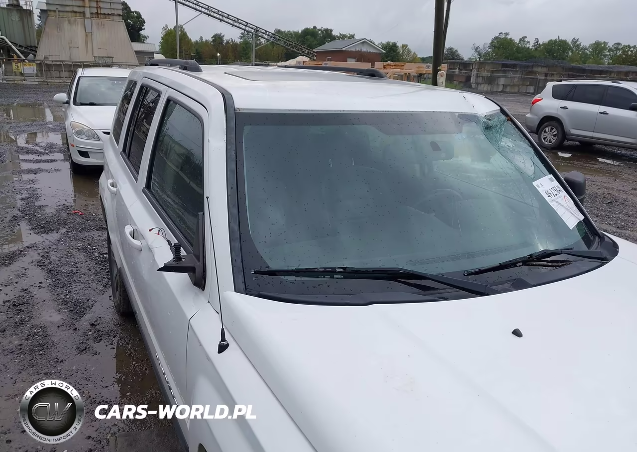 2014 Jeep Patriot High Altitude VIN:1C4NJPFA9ED680752 - 6