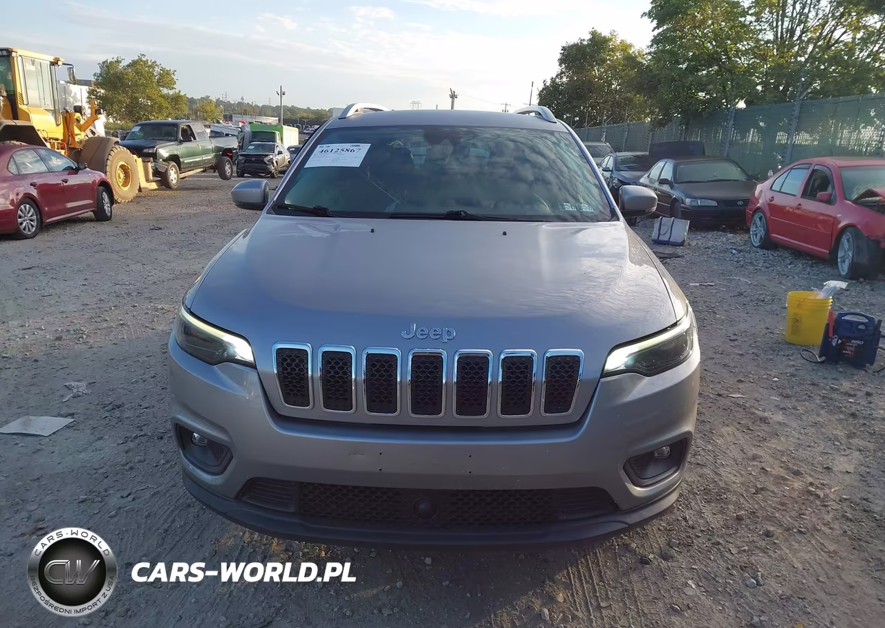 2021 Jeep Cherokee Latitude Plus 4X4 VIN:1C4PJMLB0MD109508 - 12