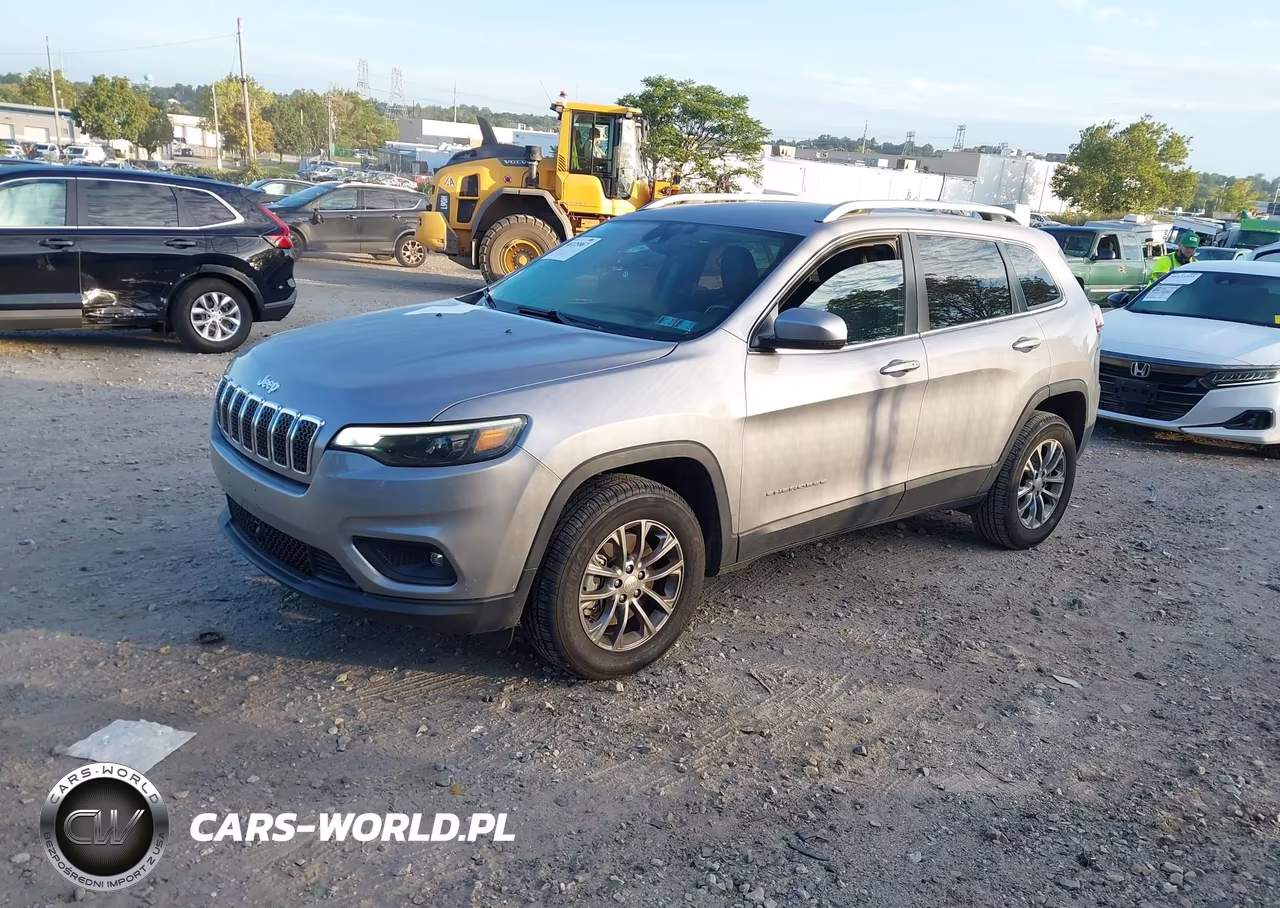 2021 Jeep Cherokee Latitude Plus 4X4 VIN:1C4PJMLB0MD109508 - 2