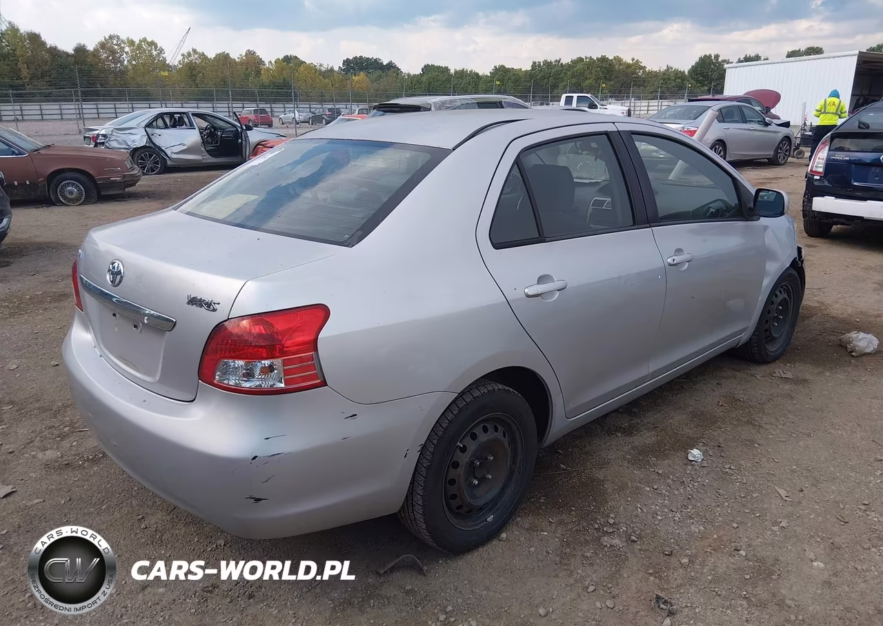 2010 Toyota Yaris VIN:JTDBT4K36A1367186 - 4