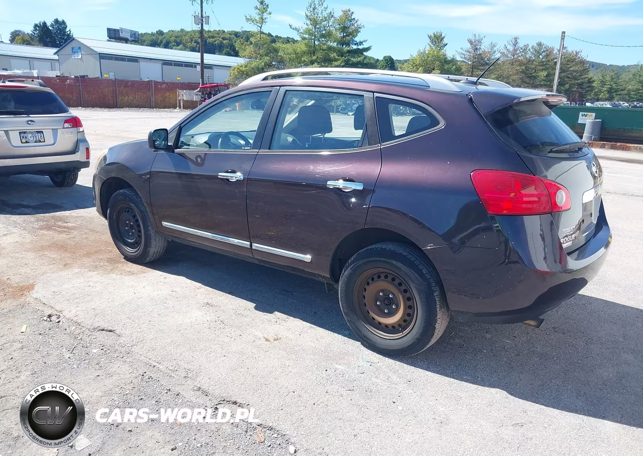 2015 Nissan Rogue Select S VIN:JN8AS5MV9FW258741 - 3