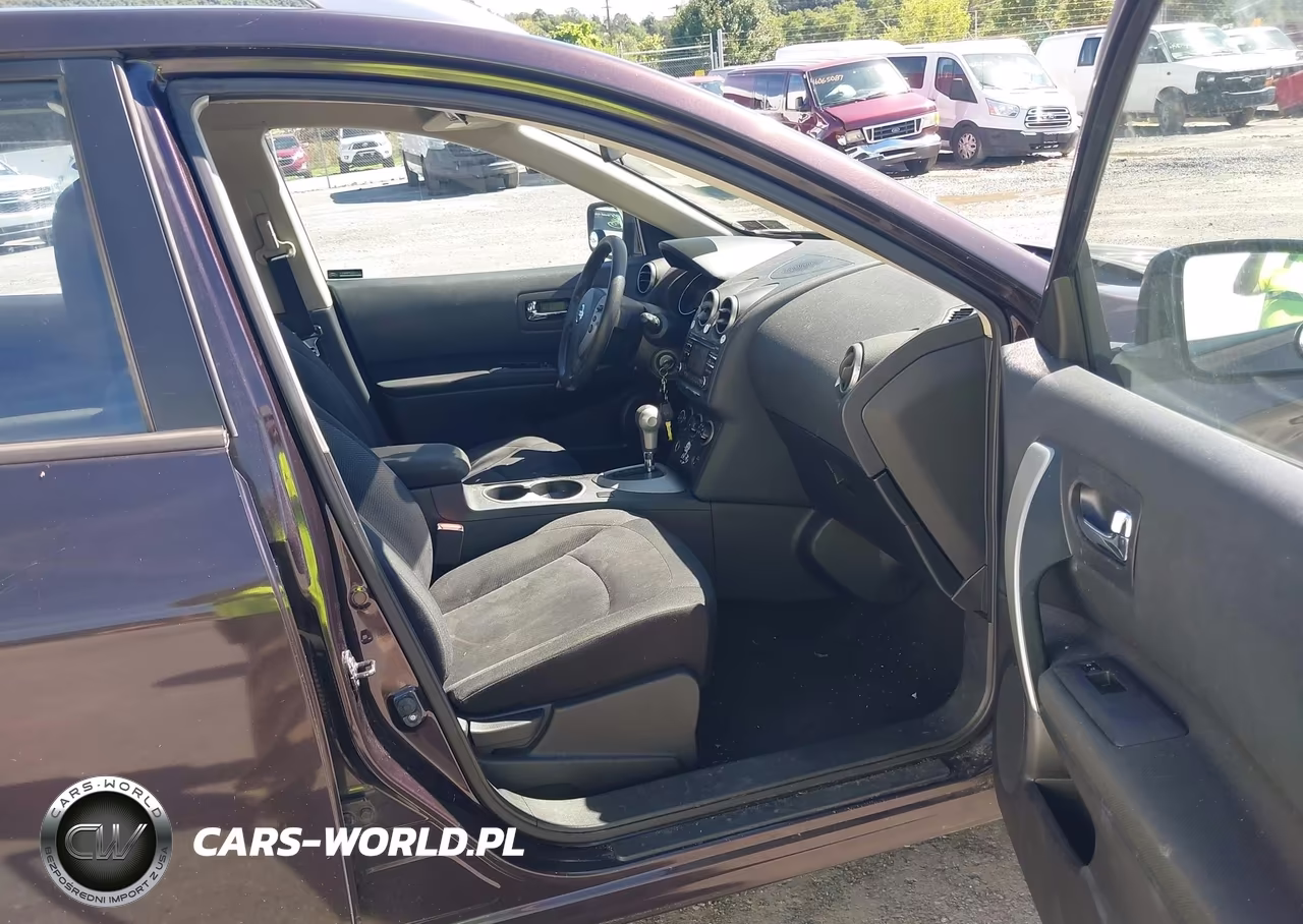 2015 Nissan Rogue Select S VIN:JN8AS5MV9FW258741 - 5