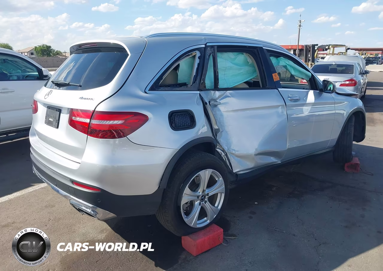 2018 Mercedes-Benz Glc 300 4Matic VIN:WDC0G4KBXJV083324 - 4