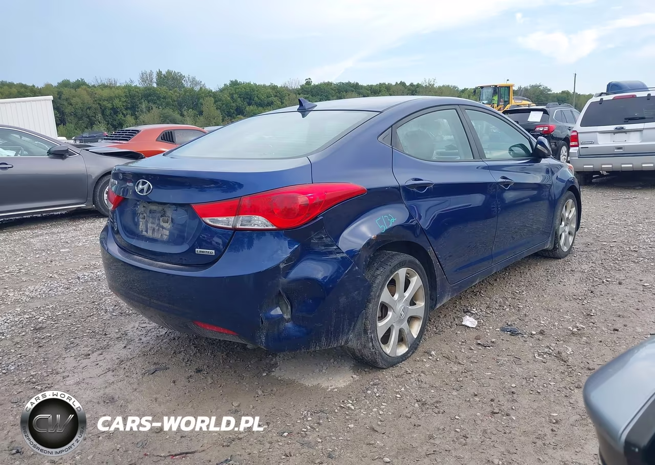 2013 Hyundai Elantra Limited VIN:KMHDH4AE7DU512926 - 4
