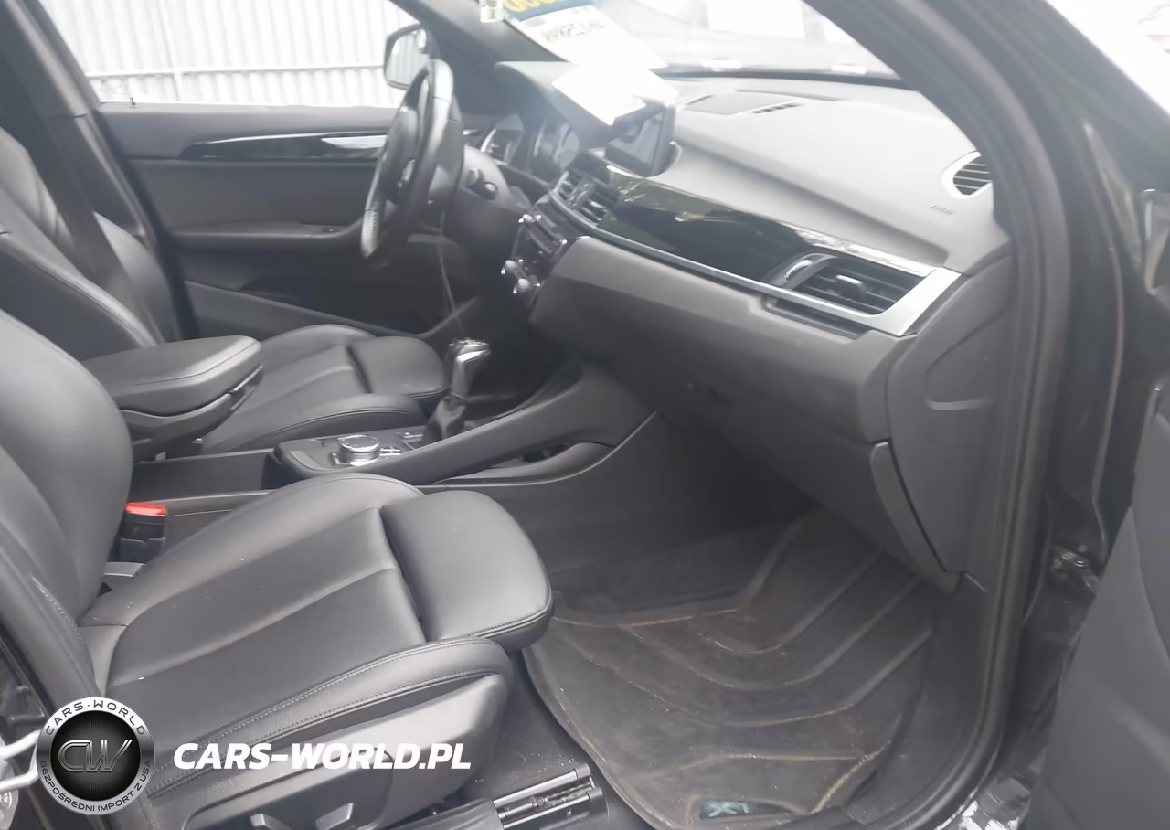 2019 BMW X1 xDrive28I VIN:WBXHT3C51K5L37272 - 5