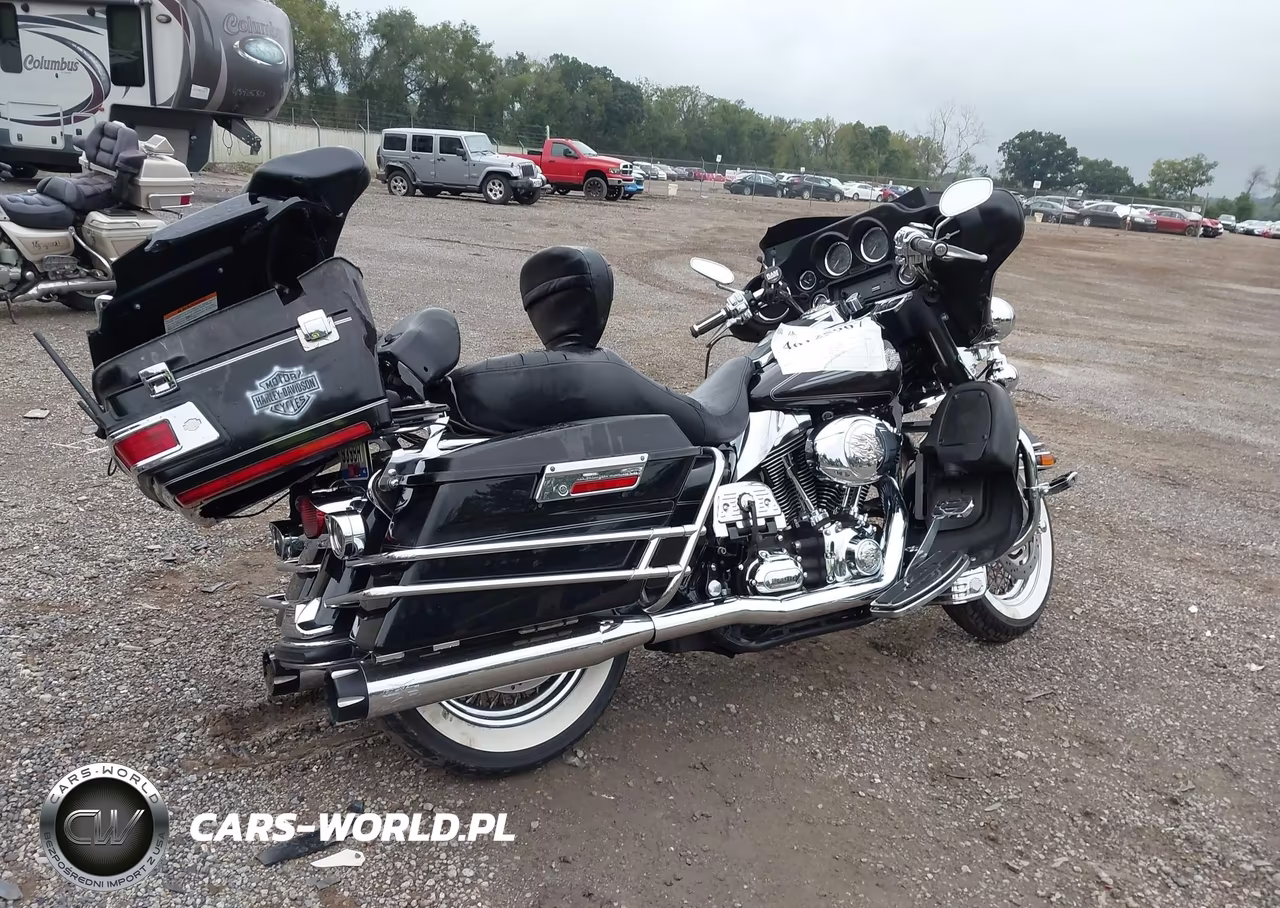 2007 Harley-Davidson Flhtcui VIN:1HD1FC41X7Y715692 - 4