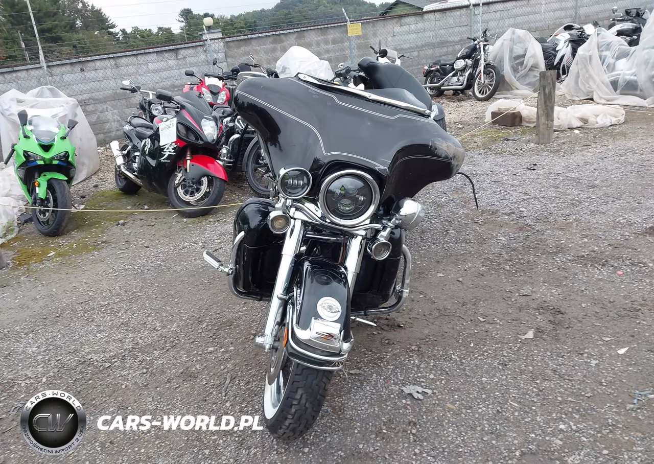 2007 Harley-Davidson Flhtcui VIN:1HD1FC41X7Y715692 - 5